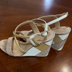 Salvatore Ferragamo | Classy Summer Wht/Bg Heels Size 7